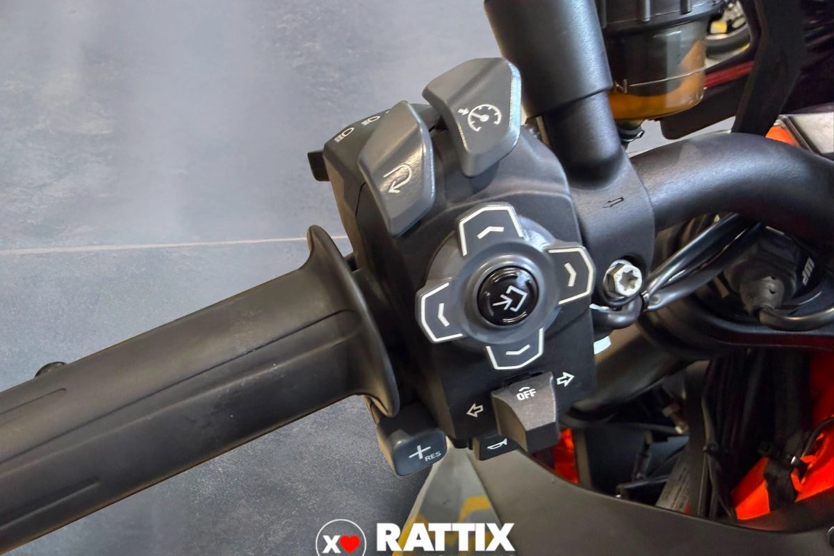 KTM 1290 Super Duke R Evo my22